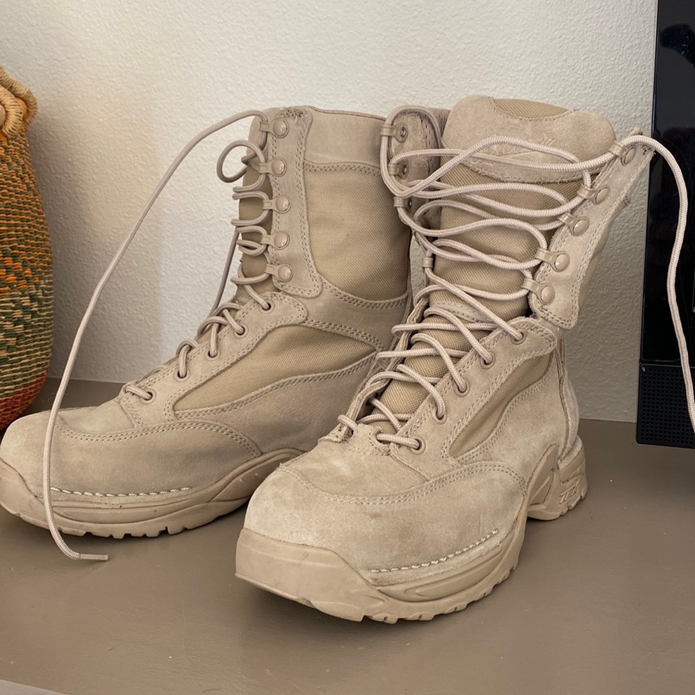 Danner women’s Terra force X boot. Sand color. military combat boot style.
